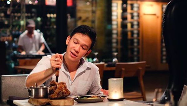 10 Momen Kulineran Seru Jordi Onsu di Bali hingga Disneyland