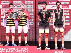 Detik-Detik Kevin/Marcus Ganti Raket di Final Jepang Terbuka
