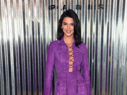 Kendall Jenner Nangis Berhari-hari karena Dibully Haters
