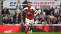 Kemenangan kembali diraih Arsenal kala menghadapi Cardiff City dengan skor 3-2. Keunggulan dibuka oleh Shkodran Mustafi. (Stu Forster/Getty Images)