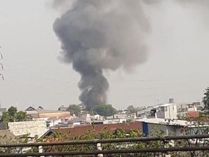 Toko Gas di Pasar Grogol Terbakar