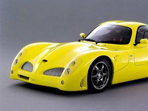 Wah, Mobil Ini Gendong Mesin Suzuki Hayabusa