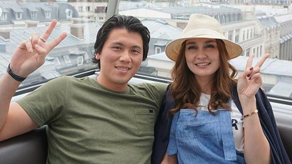 Resmi Putus, Luna Maya Pamer Momen Romantis dengan Reino