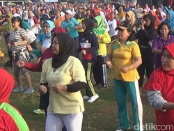 Begini Cara Ribuan Warga Jombang Rayakan Kesuksesan Asian Games