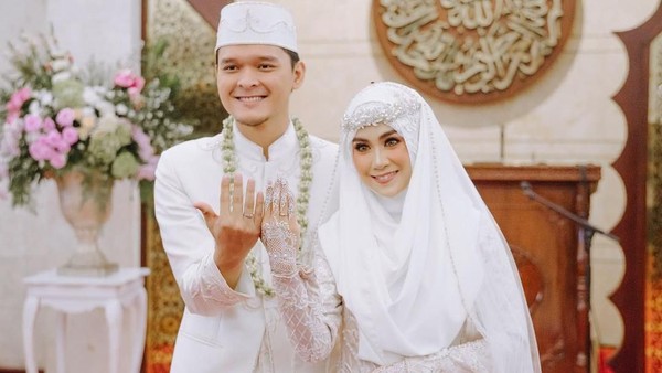 Usai Nikah Anisa Rahma Tulis Kata Kata Romantis Untuk Suami