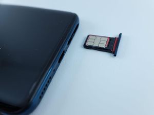 Slot Dual SIM Bertumpuk iPhone XS Mirip Oppo Find X Slot Dual SIM Bertumpuk iPhone XS Mirip Oppo Find X