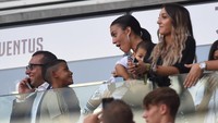 Pada laga ini Ronaldo kembali ditonton langsung oleh kekasih beserta anak-anaknya. (Foto: Massimo Pinca/Reuters)