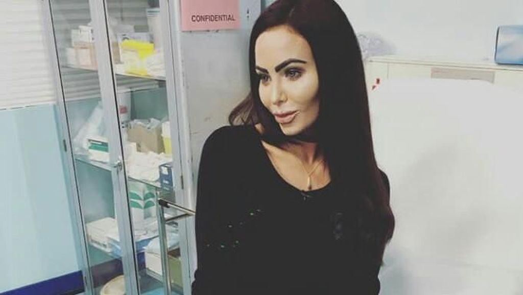 Foto: Wanita yang Obsesi Ingin Punya Area Intim Seperti Barbie Foto: Wanita yang Obsesi Ingin Punya Area Intim Seperti Barbie