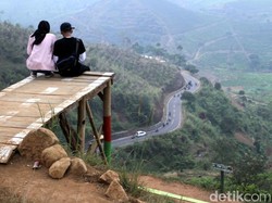 Jalan Buntu di Pangalengan yang Asyik Buat Foto-foto