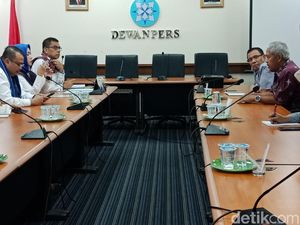 Sekjen Demokrat Sambangi Dewan Pers Adukan Asia Sentinel