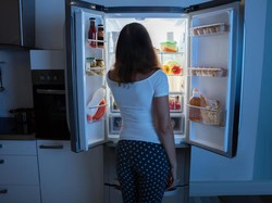 Suka Ambil Minuman dan Makanan, Jenis Tetangga Kos Ini Bikin Resah