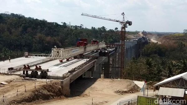 Viral saat Mudik Lebaran, Ini Progres Jembatan Kali Kenteng