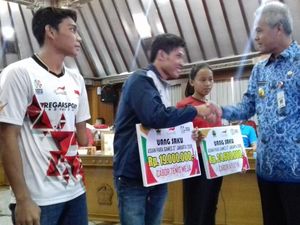 Atlet Asian Para Games Dapat Uang Saku dari Pemprov Jateng Atlet Asian Para Games Dapat Uang Saku dari Pemprov Jateng
