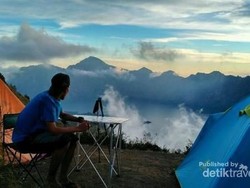 Pengusaha Wisata Minta Gunung Rinjani Segera Dibuka