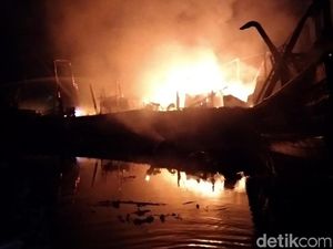Kapal Terbakar di Perairan Konawe, 7 Orang Tewas