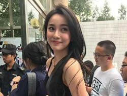 Viral, Foto Cantik Mahasiswa Baru yang Jadi Sensasi di Kampus