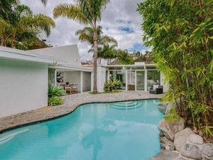 Foto: Intip Rumah Taylor Swift yang Dijual Seharga Rp 43,9 Miliar Foto: Intip Rumah Taylor Swift yang Dijual Seharga Rp 43,9 Miliar
