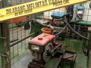 Polda Sumsel Gagalkan Penyelundupan Solar Ilegal di Palembang