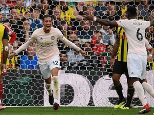 MU Perpanjang Kontrak Chris Smalling