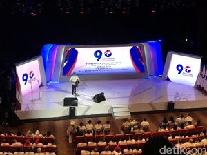 Bekali Caleg Perindo, Jokowi Singgung Serangan Udara