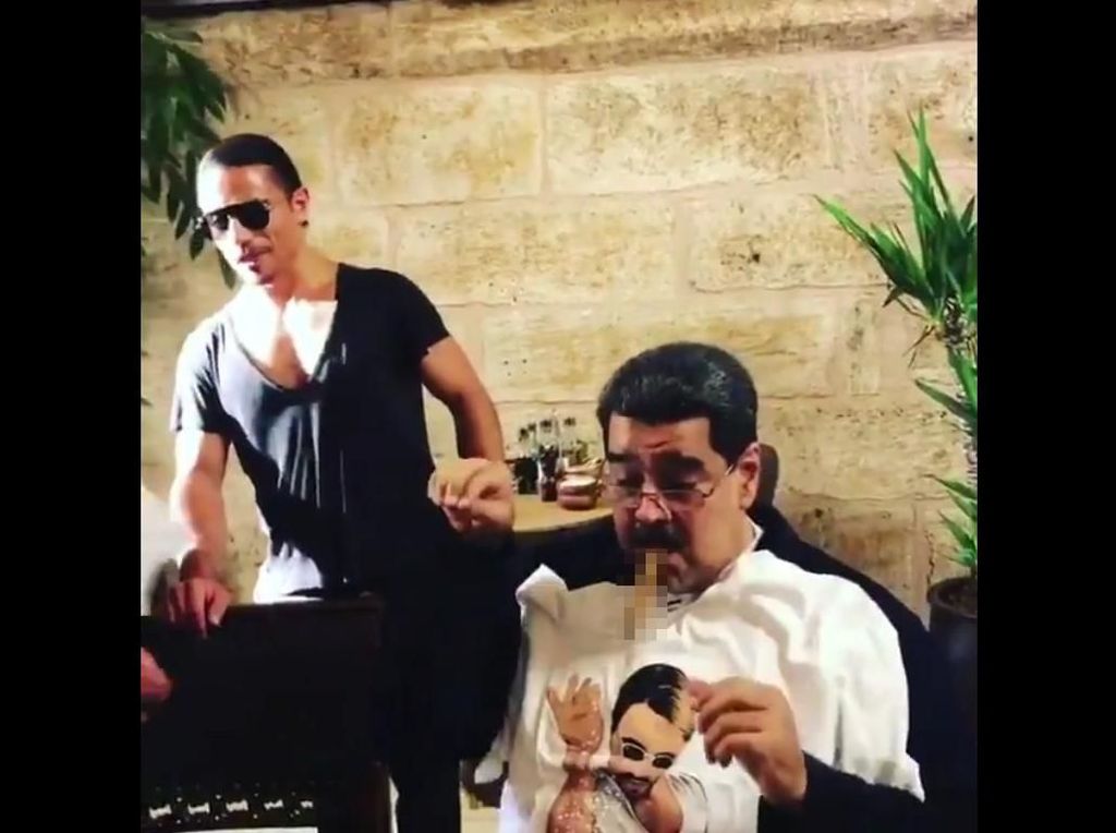 Presiden Venezuela Makan Steak Mahal Salt Bae di Turki, Rakyatnya Marah Presiden Venezuela Makan Steak Mahal Salt Bae di Turki, Rakyatnya Marah