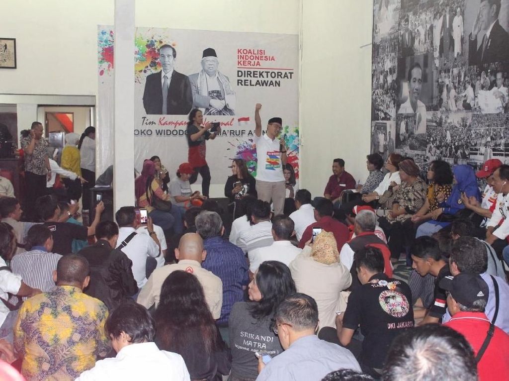 Timses Jokowi ke Relawan: Jangan Jelekkan Kubu Sebelah! Timses Jokowi ke Relawan: Jangan Jelekkan Kubu Sebelah!