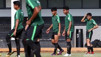 Cedera itu didapatkan Rian saat tampil bersama Persebaya. Rian berbenturan dengan pemain Barito Putera pada laga di pekan ketiga Liga 1 2018 pada 8 April.