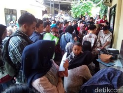 Jadi Syarat Daftar CPNS, Antrean Pembuatan SKCK Membeludak di Depok