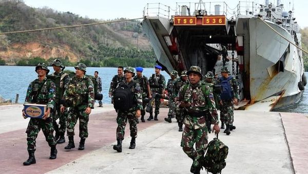100 Prajurit Marinir Perkuat Tugas Kemanusiaan di Lombok