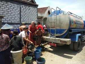 158 Dusun di 13 Kecamatan Lamongan Terancam Kekeringan 158 Dusun di 13 Kecamatan Lamongan Terancam Kekeringan