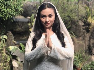Ariel Tatum Sarankan Meditasi Buat Usir Kejenuhan