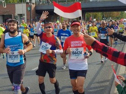 Dian Sastro dan Hesti Purwadinata di Antara Ratusan WNI di Berlin Marathon