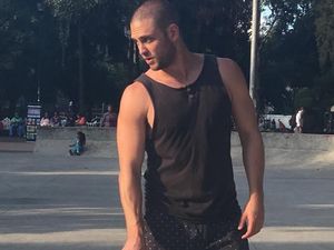 Foto: Bugar Bareng Si Ganteng Pemeran Santiago di Film Amigos