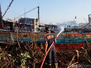 Berkobar Sejak Kemarin, Kebakaran 5 Kapal di Pekalongan Padam
