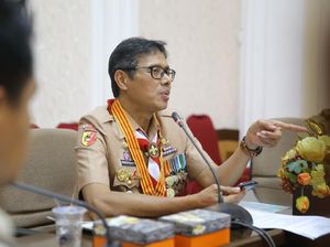 Babak Baru Polemik Kunker Gubernur Sumbar Babak Baru Polemik Kunker Gubernur Sumbar