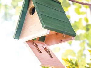 Ide-ide Unik Menyimpan Barang, Pencuri Dijamin Tak Tahu!