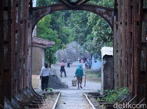 Penampakan Jalur Kereta Bandung-Ciwidey yang Lama Mati