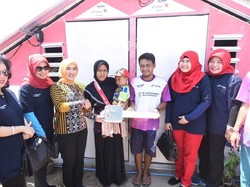 Dirut Pertamina Serahkan 250 Unit Rumah Transisi di Lombok