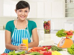 Ini Manfaatnya Jika Rutin Konsumsi Wortel dan Tomat