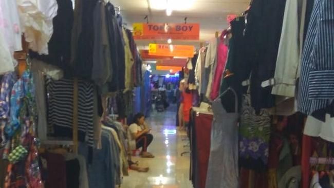 Berita Bangkit dari Kebakaran, Pedagang Baju Senen Bertahan di Pasar Baru Jumat 19 April 2024