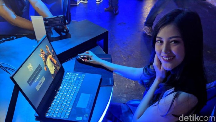 Laptop gaming stylish Legion Y530 dari Lenovo (Foto: Adi Fida Rahman/detikINET) Laptop gaming stylish Legion Y530 dari Lenovo (Foto: Adi Fida Rahman/detikINET)