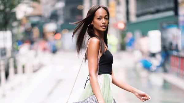 Foto: Liburannya Model Eksotis Melie Tiacoh