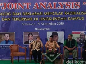 Abu Tholut Bicara ISIS di Depan Mahasiswa Unimus