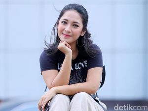 Sikap Netral Dinda Kirana Komentari RUU Kontroversial Sikap Netral Dinda Kirana Komentari RUU Kontroversial