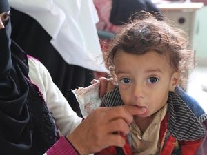 Kelaparan Ancam 5 Juta Bocah Yaman, Bayi Terlalu Lemah Untuk Menangis