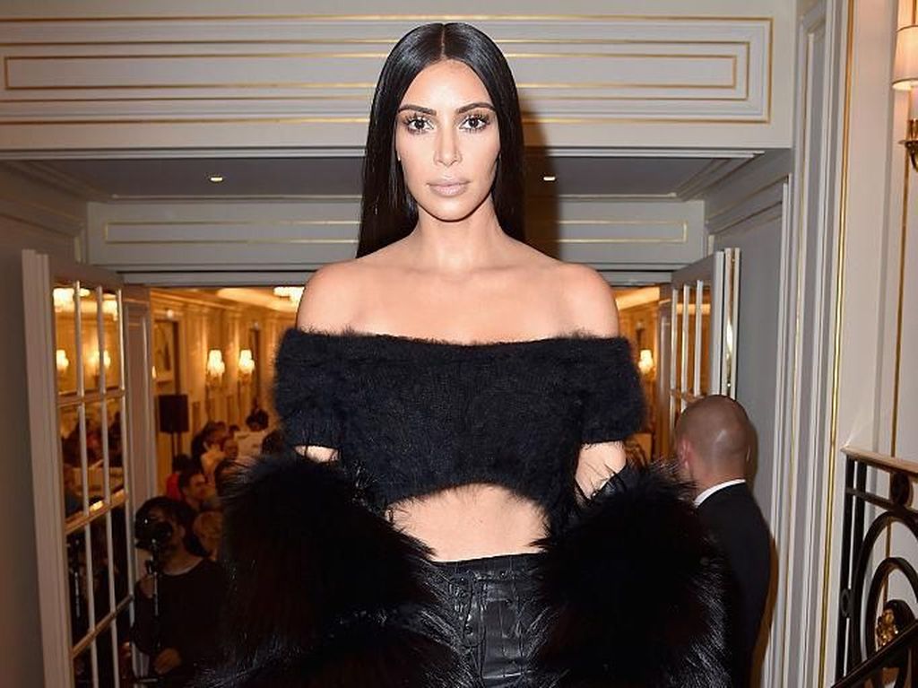 Kim Kardashian Ungkap Caranya Awet Muda: Jangan Tersenyum Kim Kardashian Ungkap Caranya Awet Muda: Jangan Tersenyum