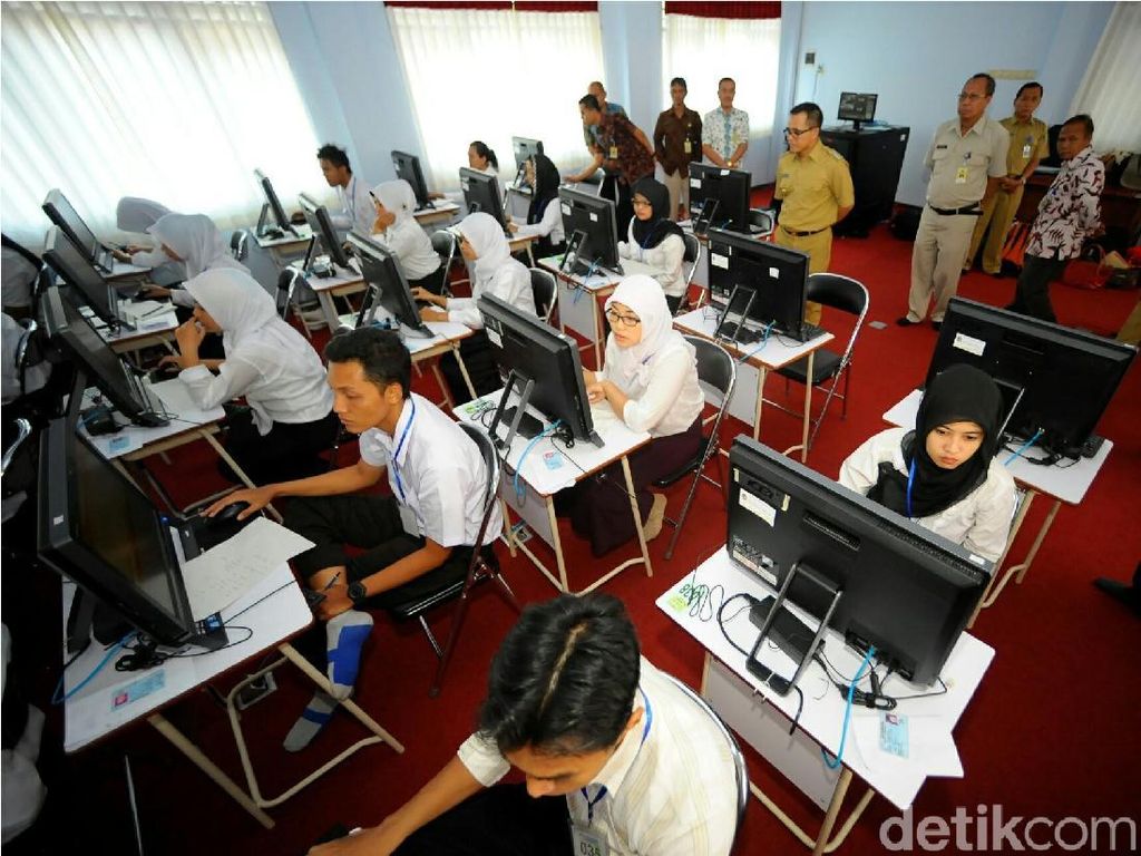 Passing Grade CPNS Diturunkan Supaya Banyak yang Lulus Passing Grade CPNS Diturunkan Supaya Banyak yang Lulus