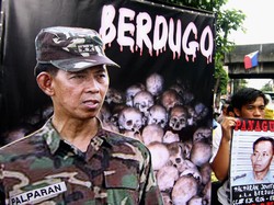 Palparan, Jenderal Penculik dari Filipina Dibui Seumur Hidup