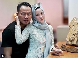 Isu Gugat Cerai, Angel Lelga Masih Pajang Status Istri Vicky