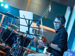 Aksi Irwan Prayitno Jadi Drummer Saat Sambut Tim Ekspedisi APPSI